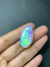 Load and play video in Gallery viewer, Ethiopian Opal - 18.45cts/Pears