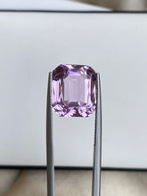 Load image into Gallery viewer, Kunzite - 15.67Cts/ Octagon