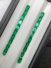 Load and play video in Gallery viewer, Colombian Emerald - 12.24cts / Octagon